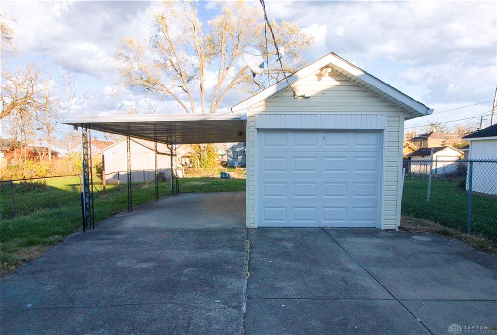 620 Shoop Property Photo 5