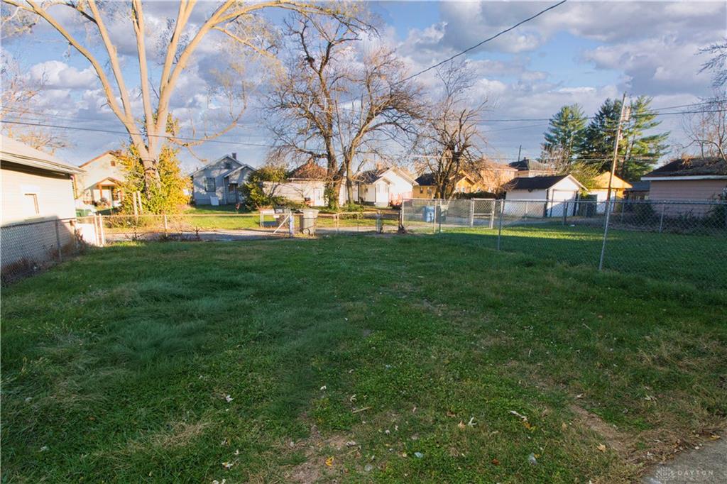 620 Shoop Property Photo 7