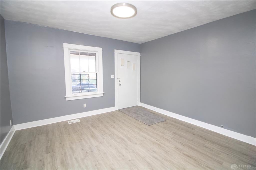 620 Shoop Property Photo 17