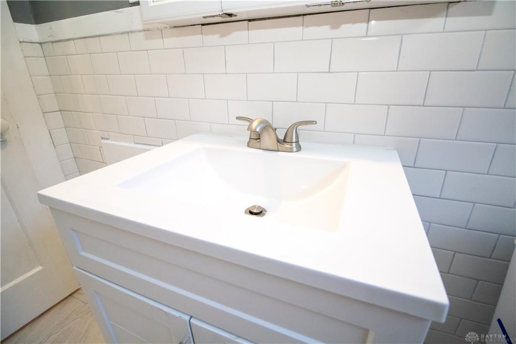 620 Shoop Property Photo 22