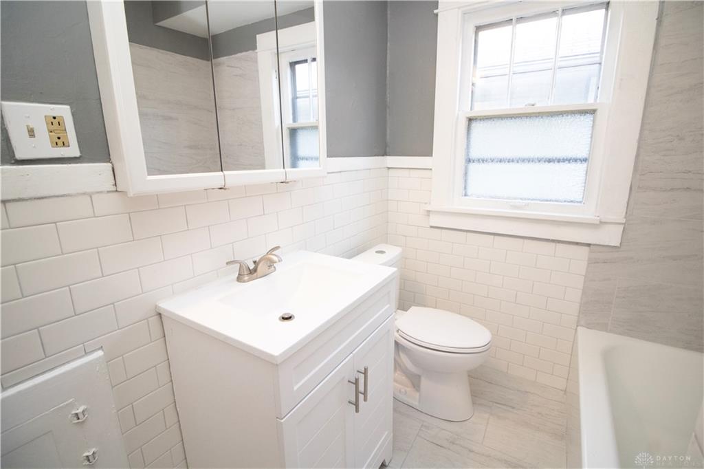 620 Shoop Property Photo 24