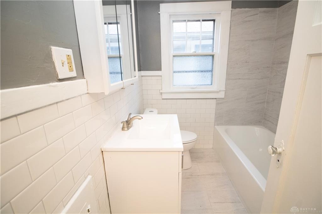620 Shoop Property Photo 29