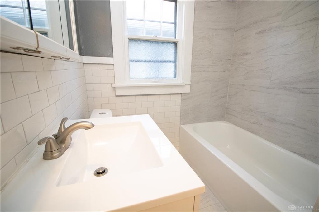 620 Shoop Property Photo 30