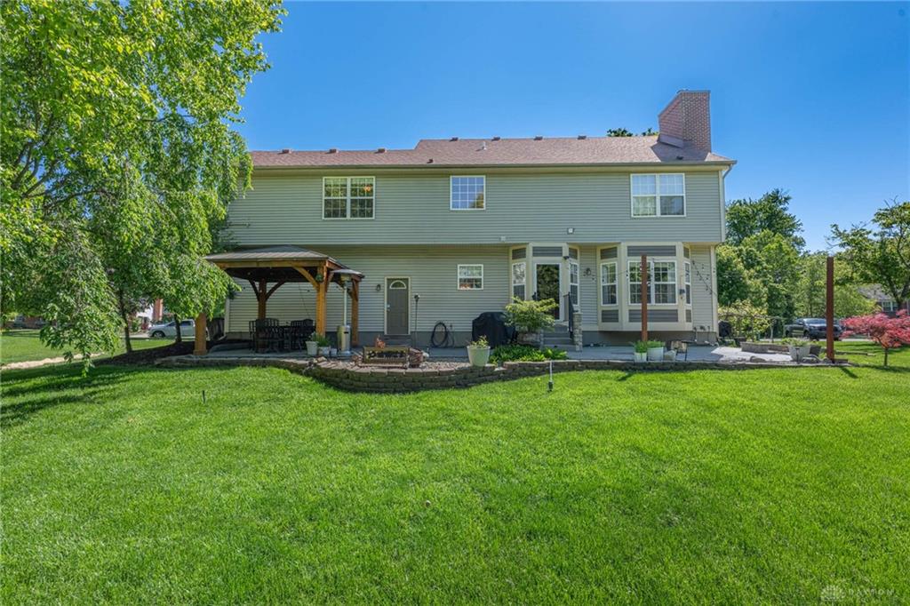 10075 Pebblestone Property Photo 3