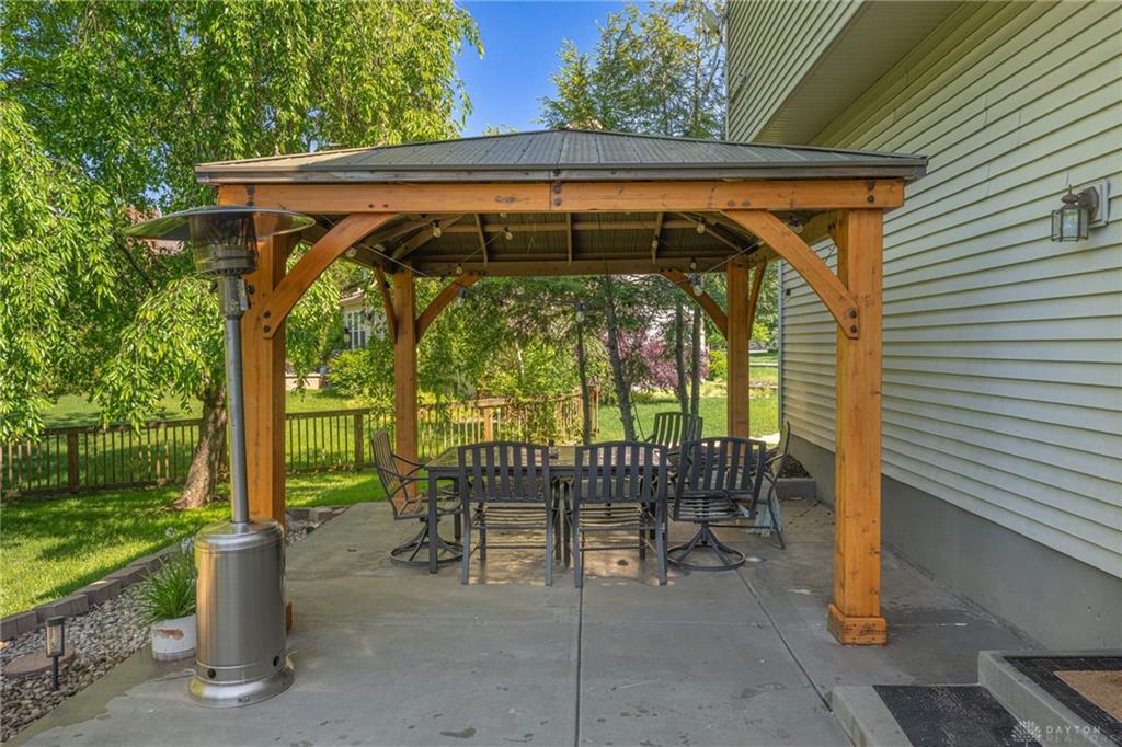 10075 Pebblestone Property Photo 5