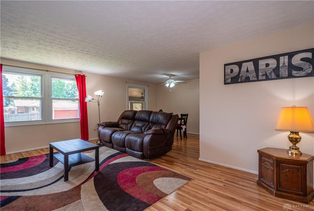 4200 Linchmere Property Photo 4