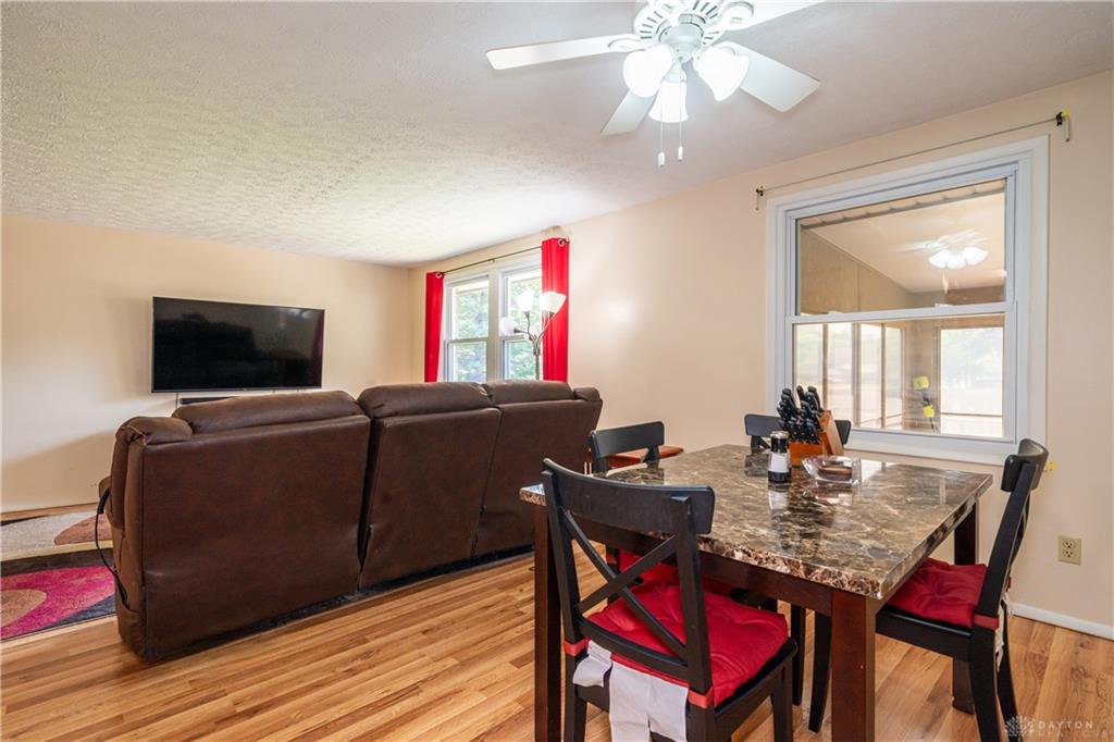 4200 Linchmere Property Photo 6