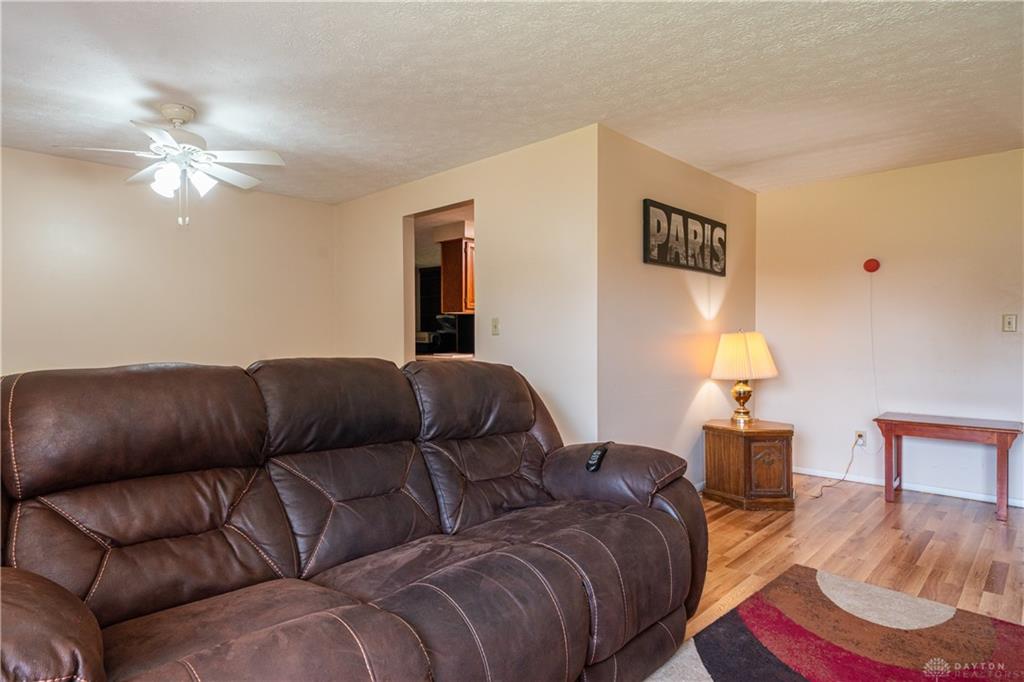 4200 Linchmere Property Photo 11