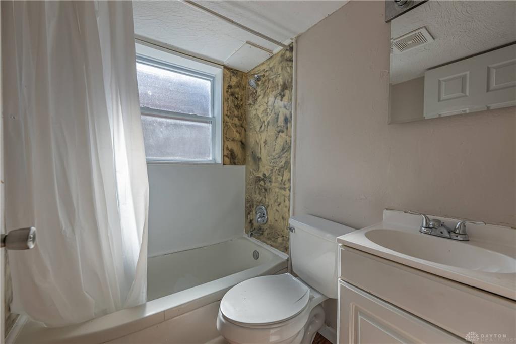 53 Bennington Property Photo 9