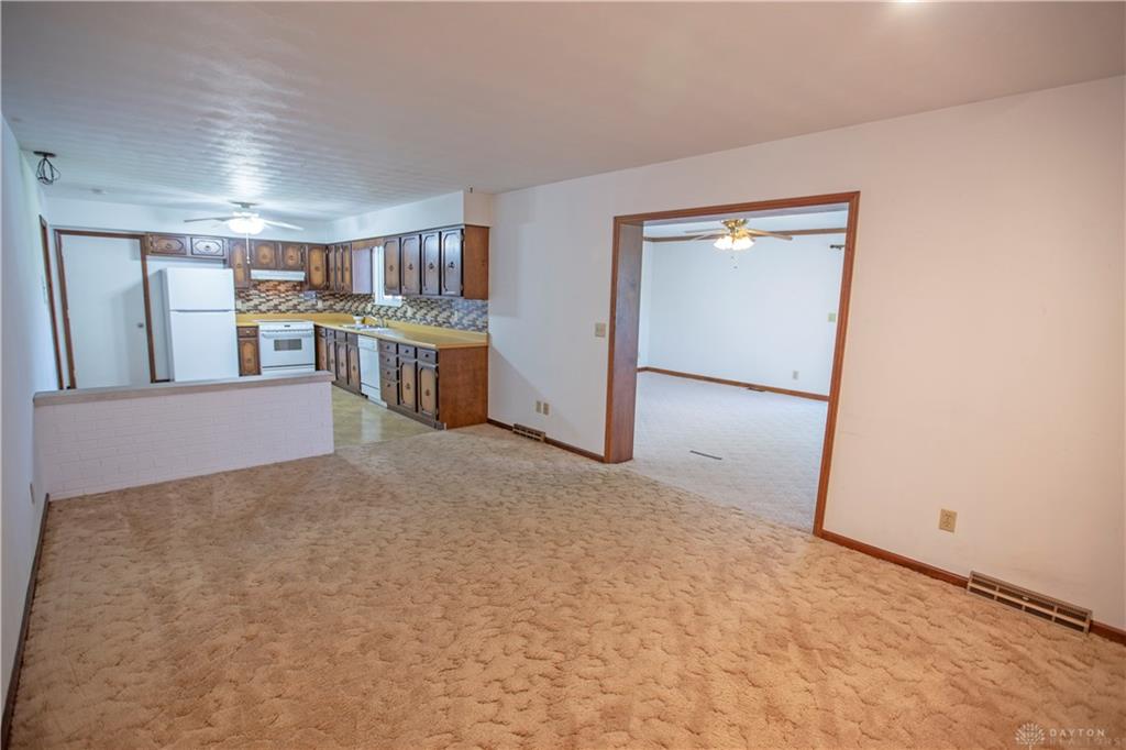 950 Rayberta Property Photo 10