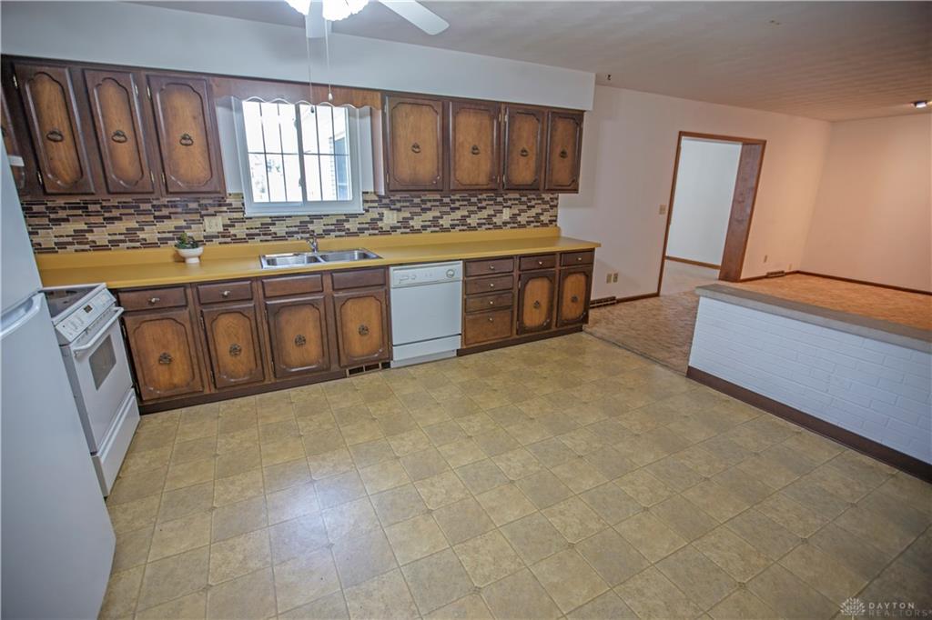 950 Rayberta Property Photo 12