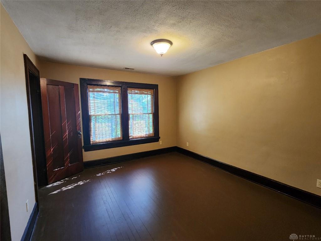 329 Cincinnati Property Photo 14