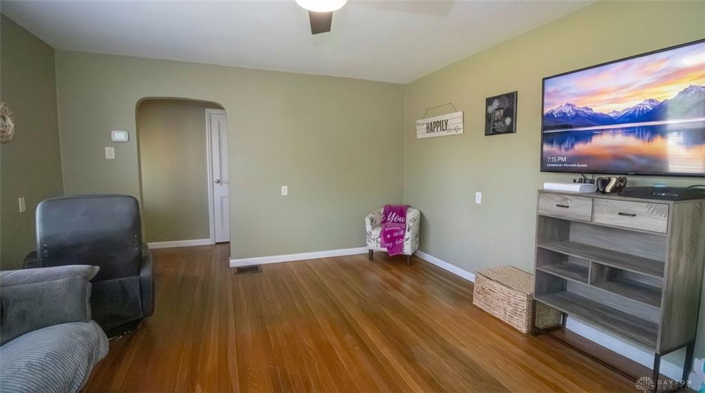 421 S Spring Property Photo 6