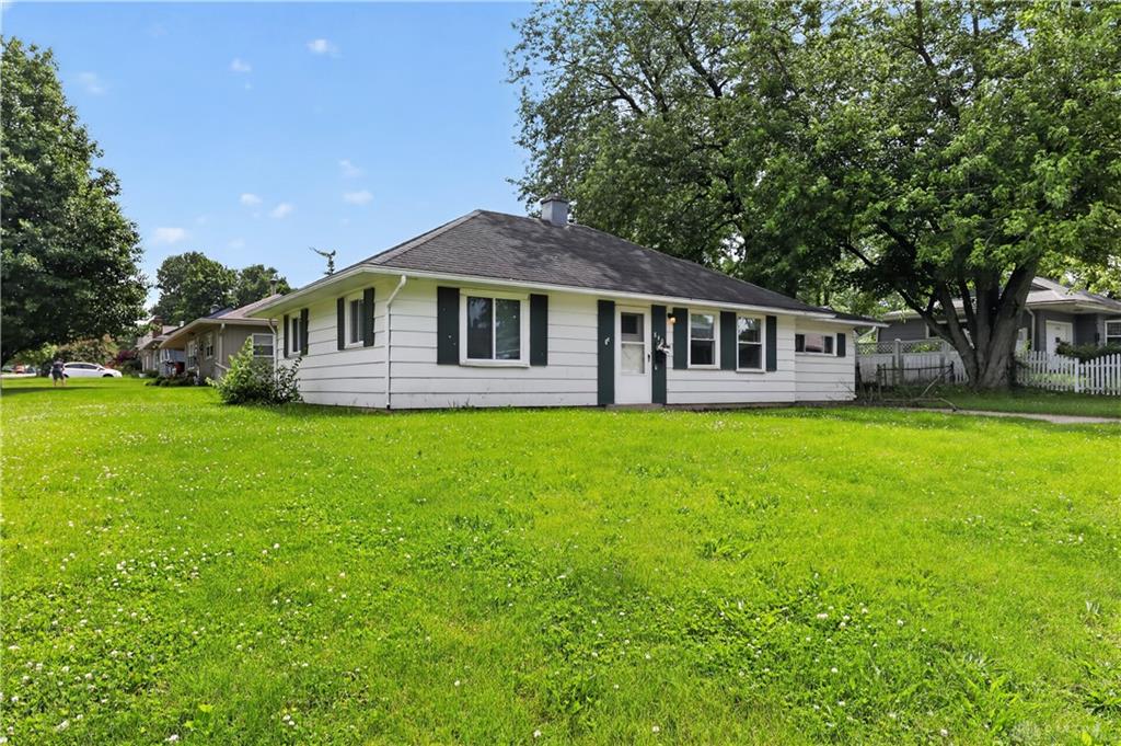 840 Brookfield Property Photo 3