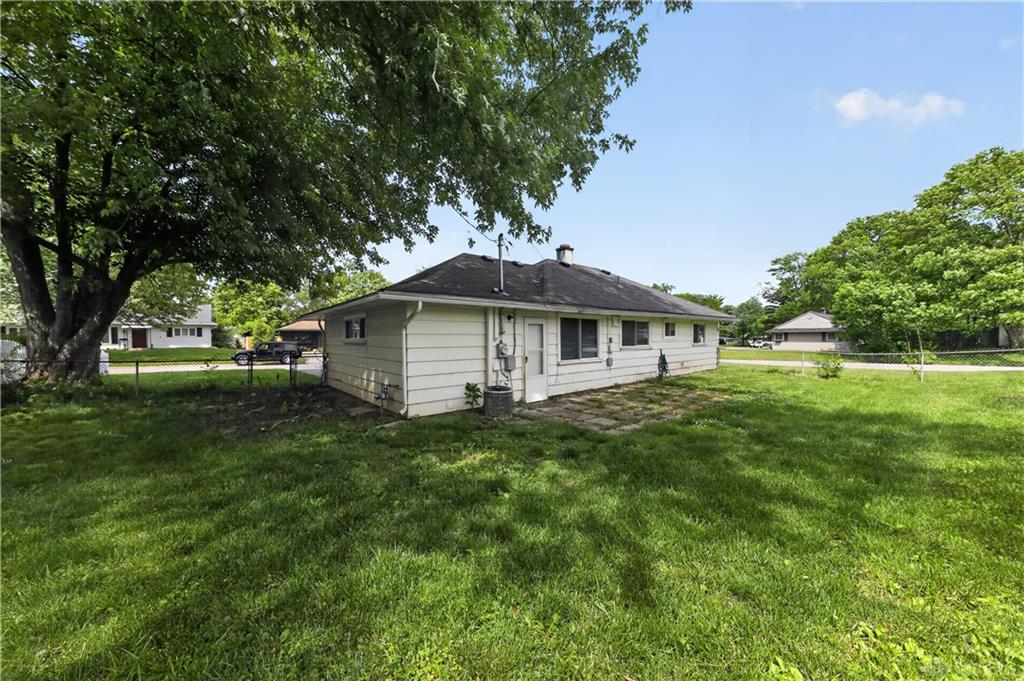 840 Brookfield Property Photo 6