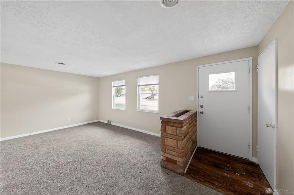 840 Brookfield Property Photo 8