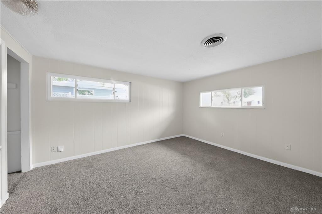 840 Brookfield Property Photo 9