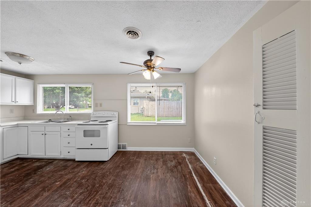 840 Brookfield Property Photo 17