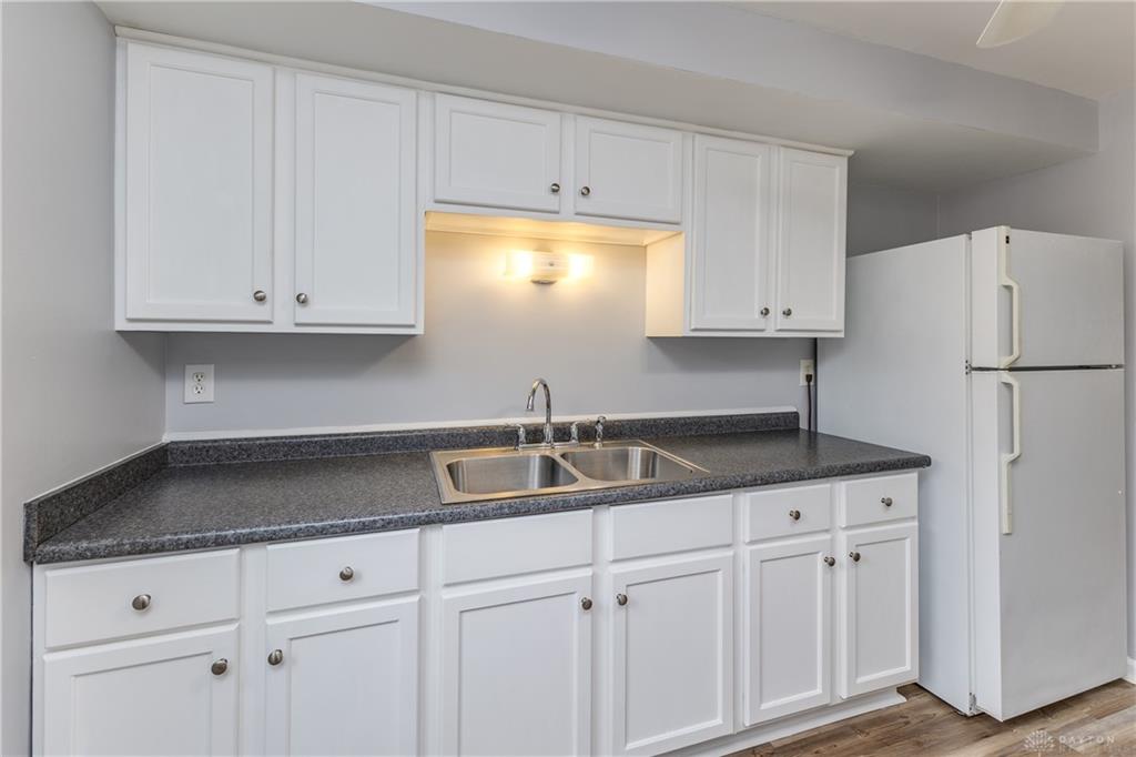 340 E Melford Property Photo 12