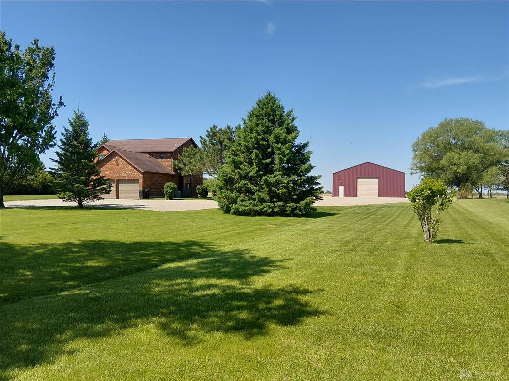 646 N Rangeline Property Photo 2