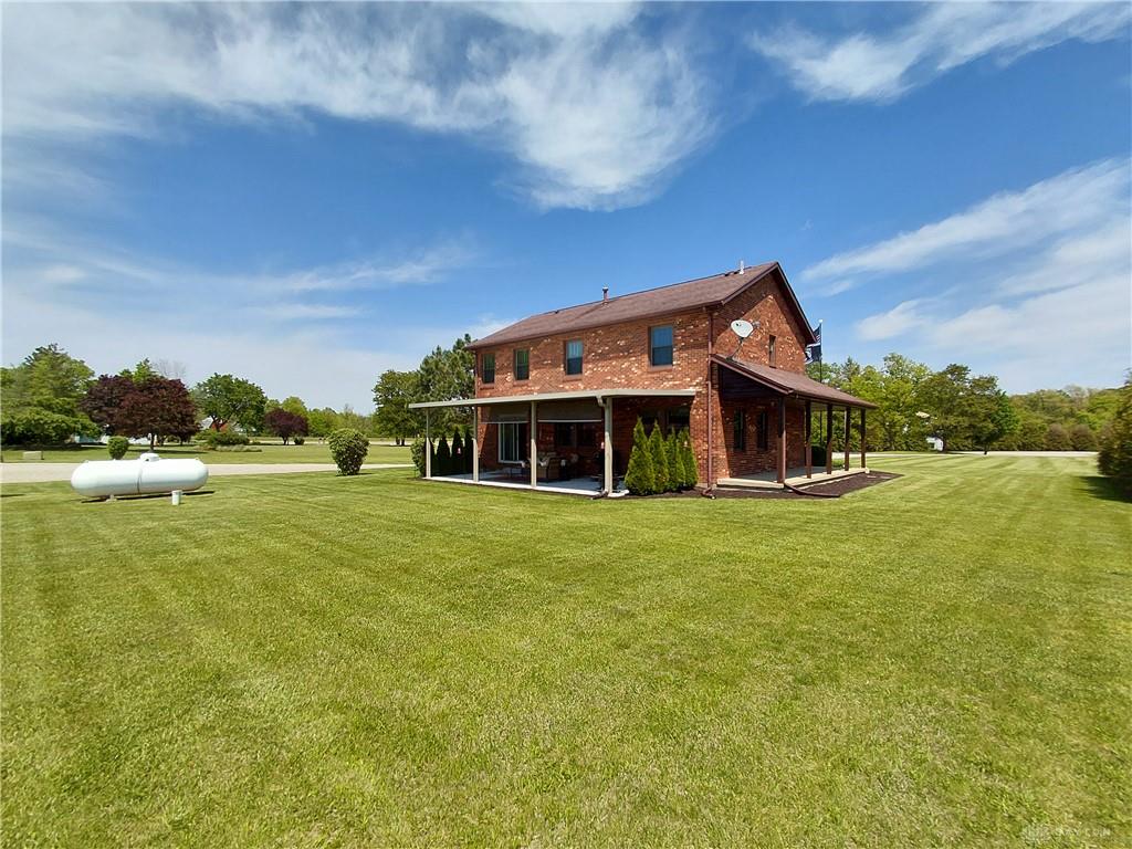 646 N Rangeline Property Photo 10
