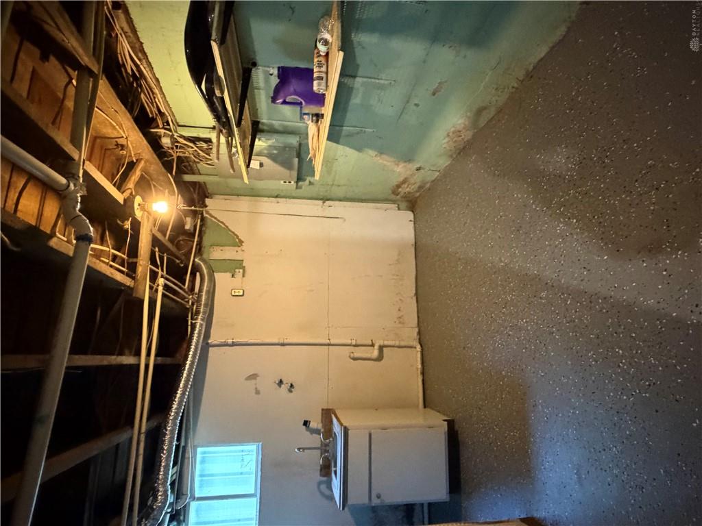 221 Alton Property Photo 31