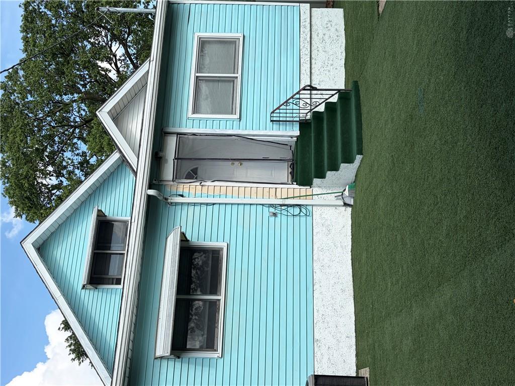 221 Alton Property Photo 37