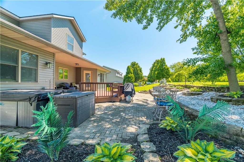 132 Village Green Property Photo 39