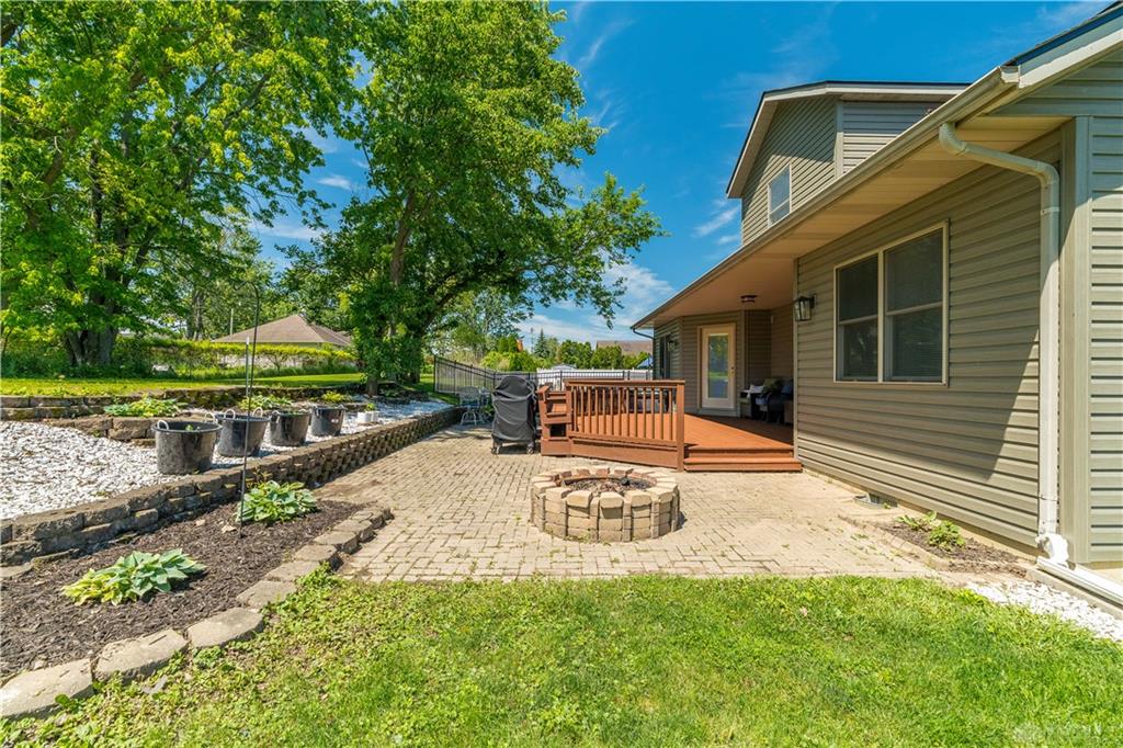 132 Village Green Property Photo 40