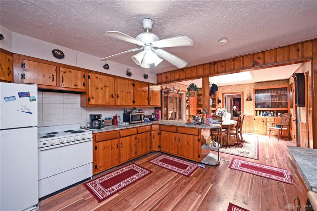 38 Neal Property Photo 18
