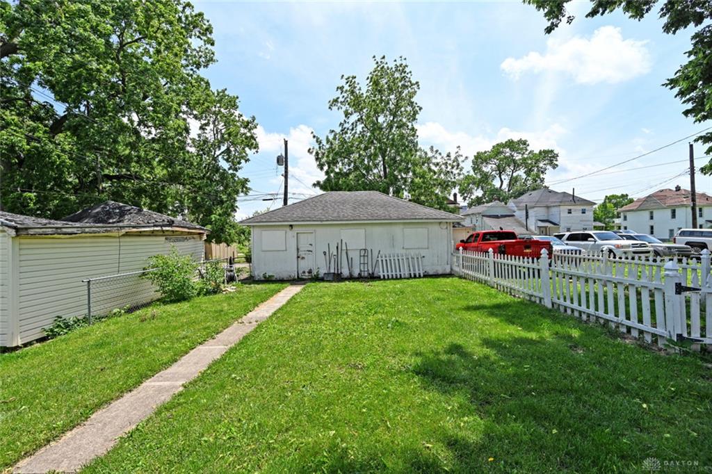 38 Neal Property Photo 37