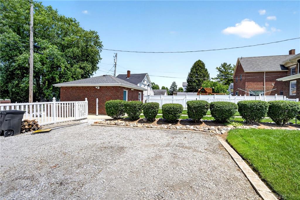 150-150 1/2 W Church Property Photo 6
