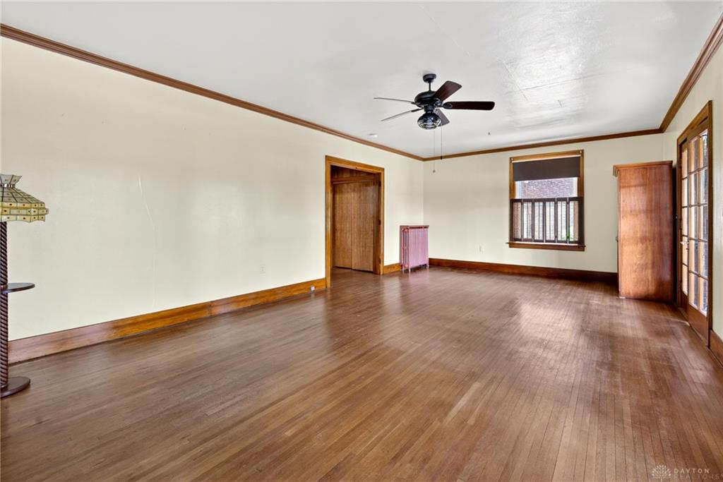 150-150 1/2 W Church Property Photo 21