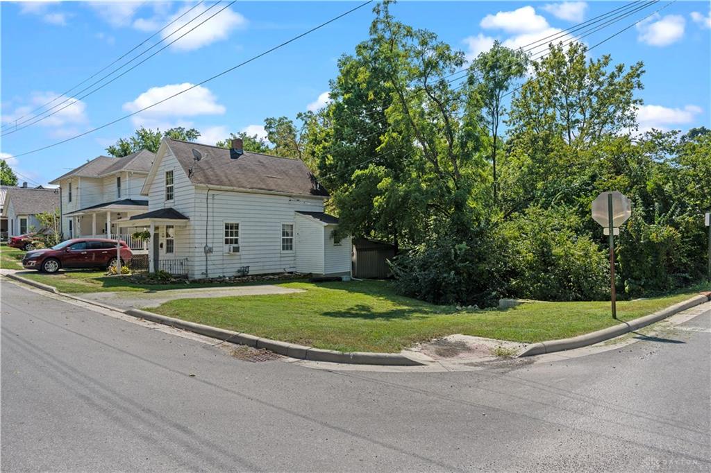 149 W Pleasant Property Photo 3