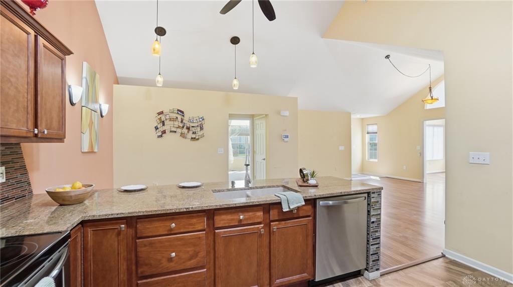 7026 Creekside Property Photo 14