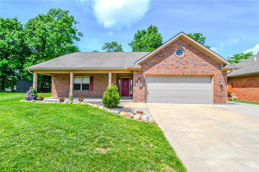 734 Deerhurst Property Photo 1