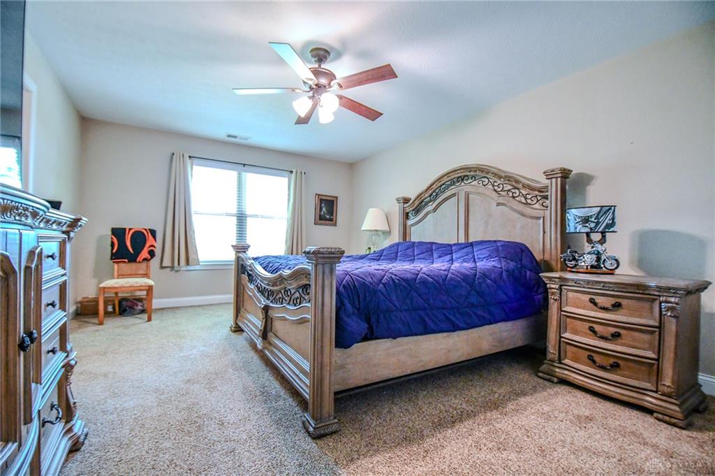 734 Deerhurst Property Photo 11