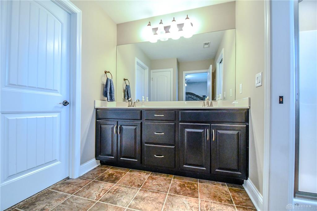 734 Deerhurst Property Photo 12