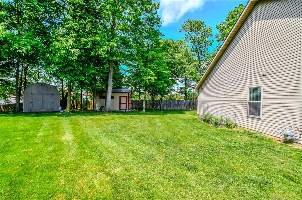 734 Deerhurst Property Photo 22