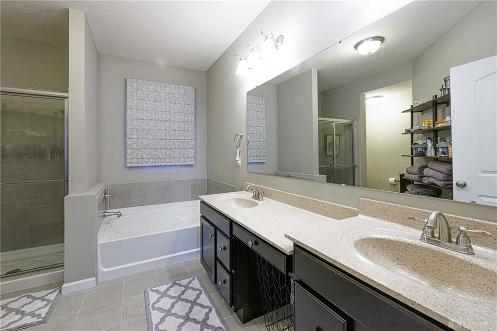 127 Rippling Brook Property Photo 11