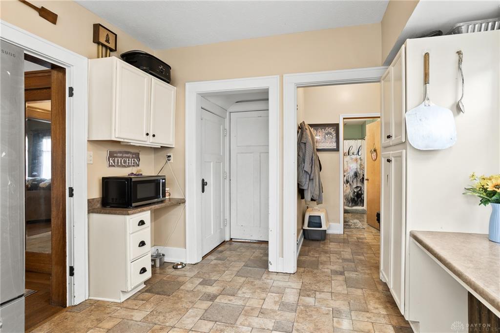 100 Hill Property Photo 14