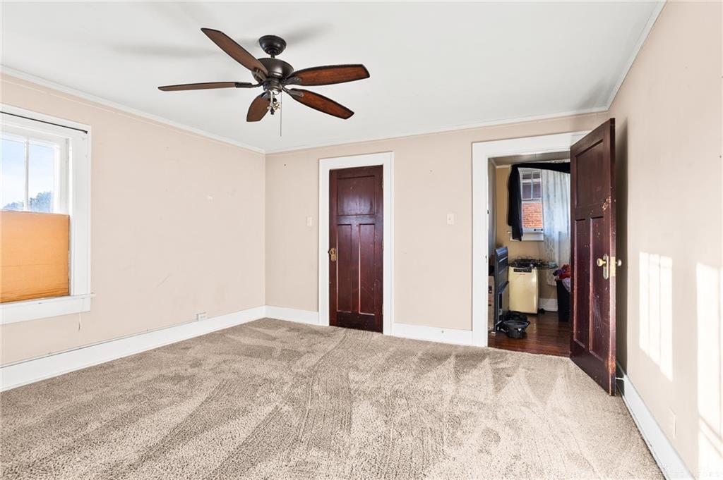 100 Hill Property Photo 27