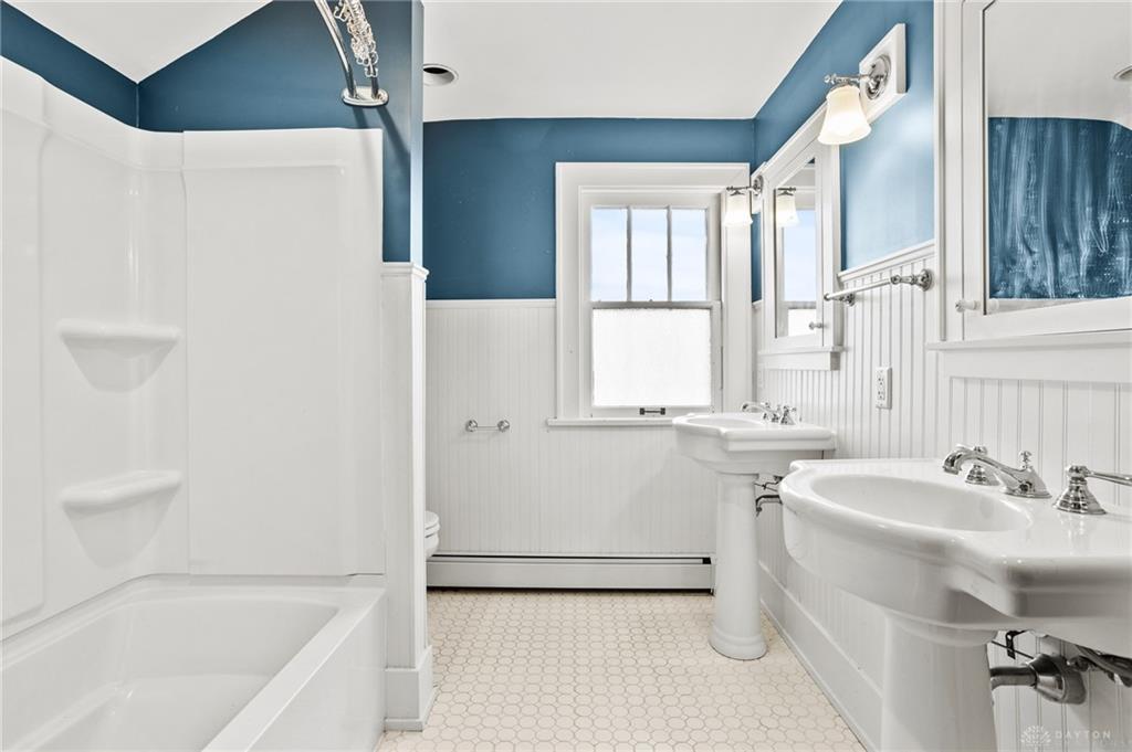 100 Hill Property Photo 30