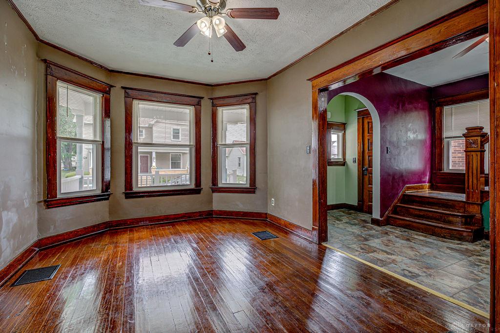 211 Deem Property Photo 6