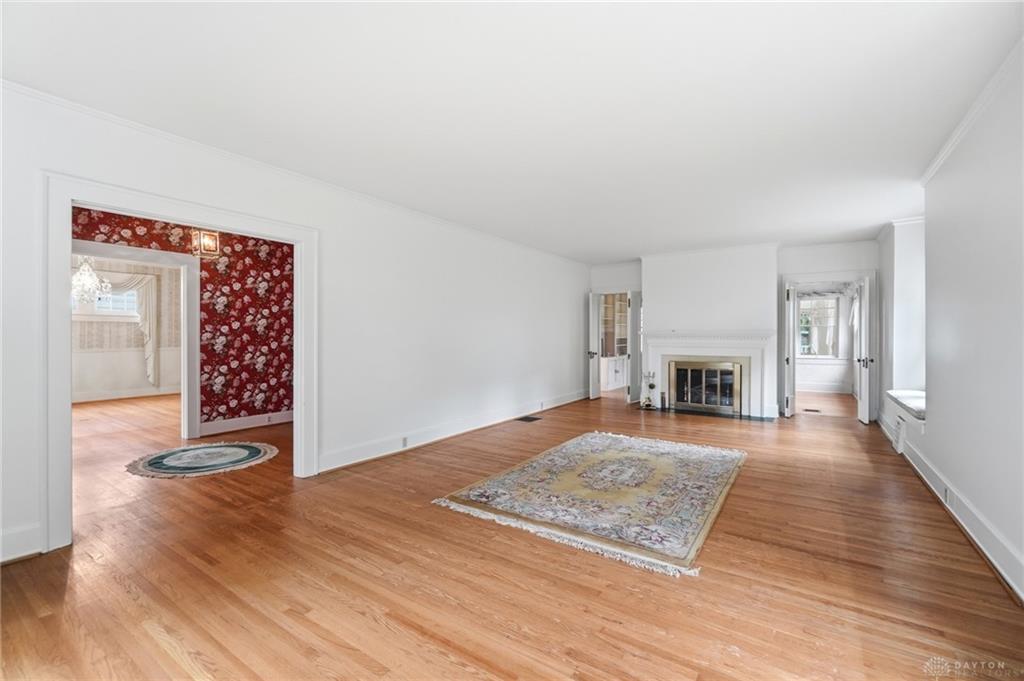 1824 Crescent Property Photo 8