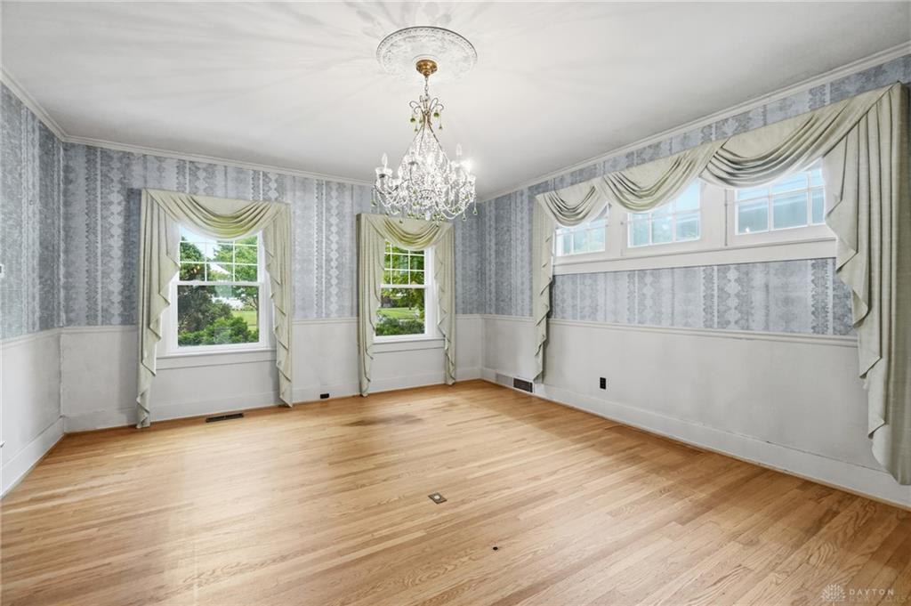 1824 Crescent Property Photo 31