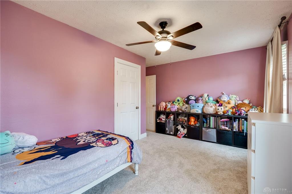 811 W Spring Valley Property Photo 33