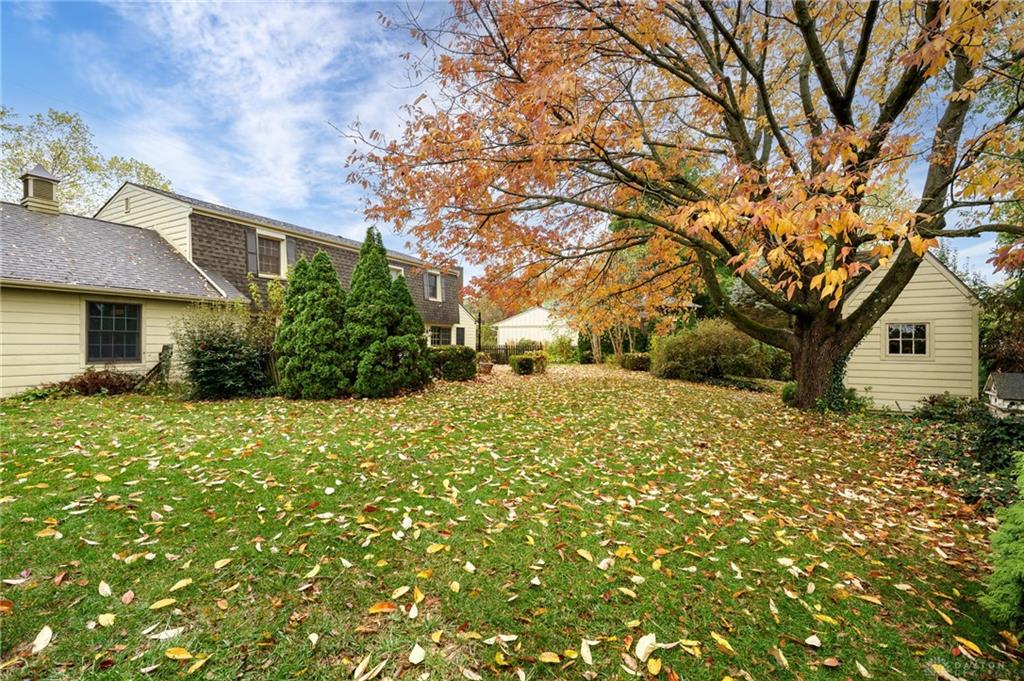 811 W Spring Valley Property Photo 39