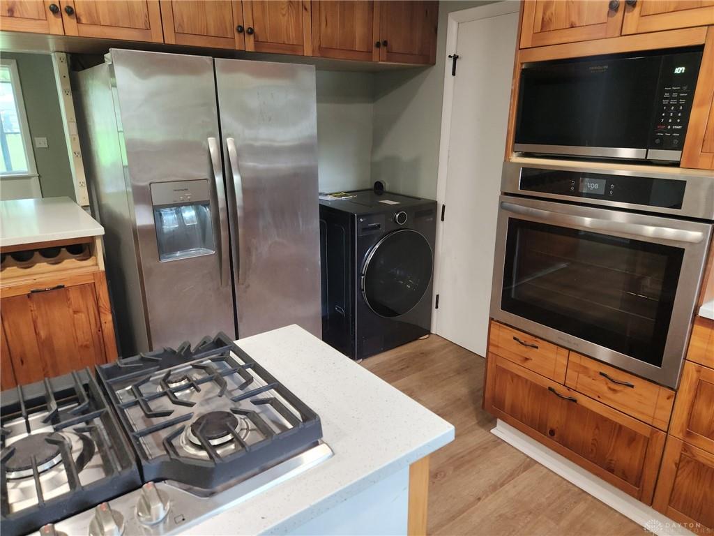 1069 Whitestone Property Photo 5