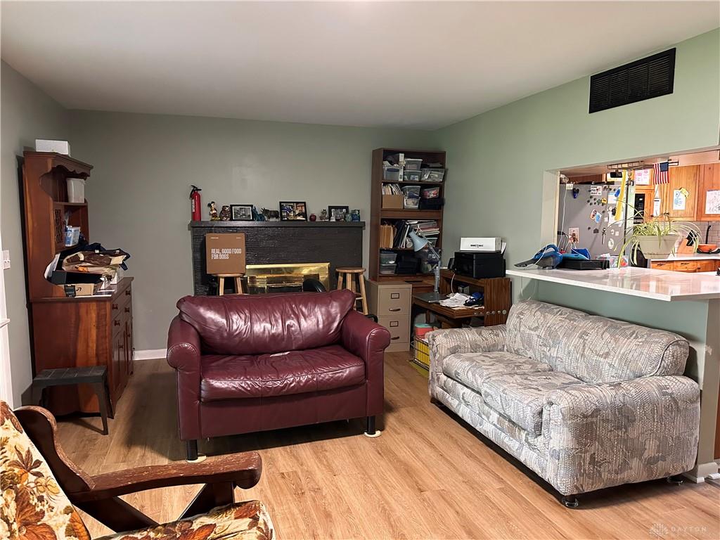 1069 Whitestone Property Photo 6